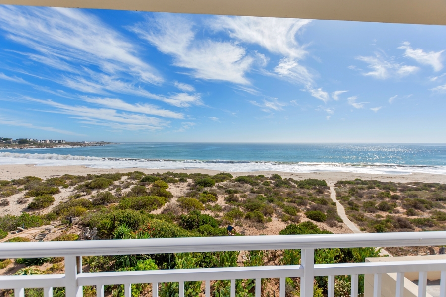 4 Bedroom Property for Sale in Britannia Bay Western Cape